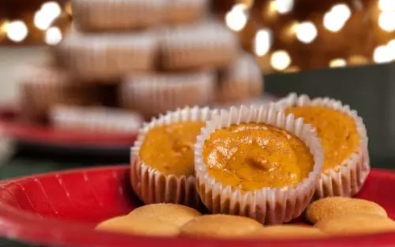 Mini-Pumpkin Tarts Photo by Peter Papoulakos from https://diabetesfoodhub.org